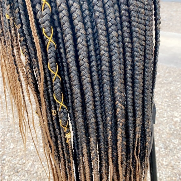 26” Braided Full Lace Wig Box Braids - Picture 4 of 7